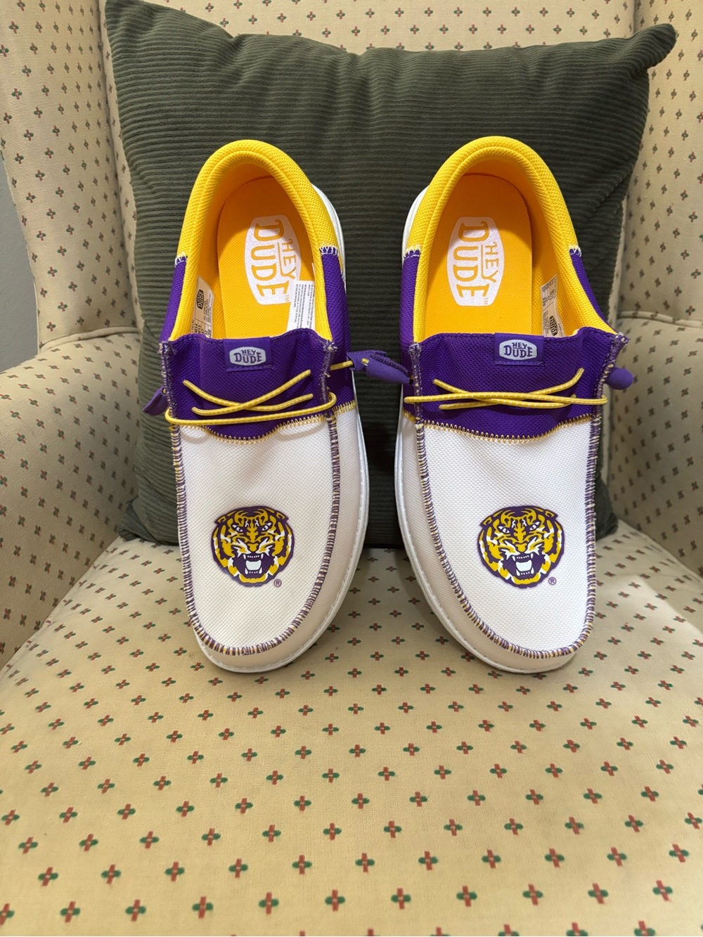 Hey Dude Mens Size 14 LSU shoes